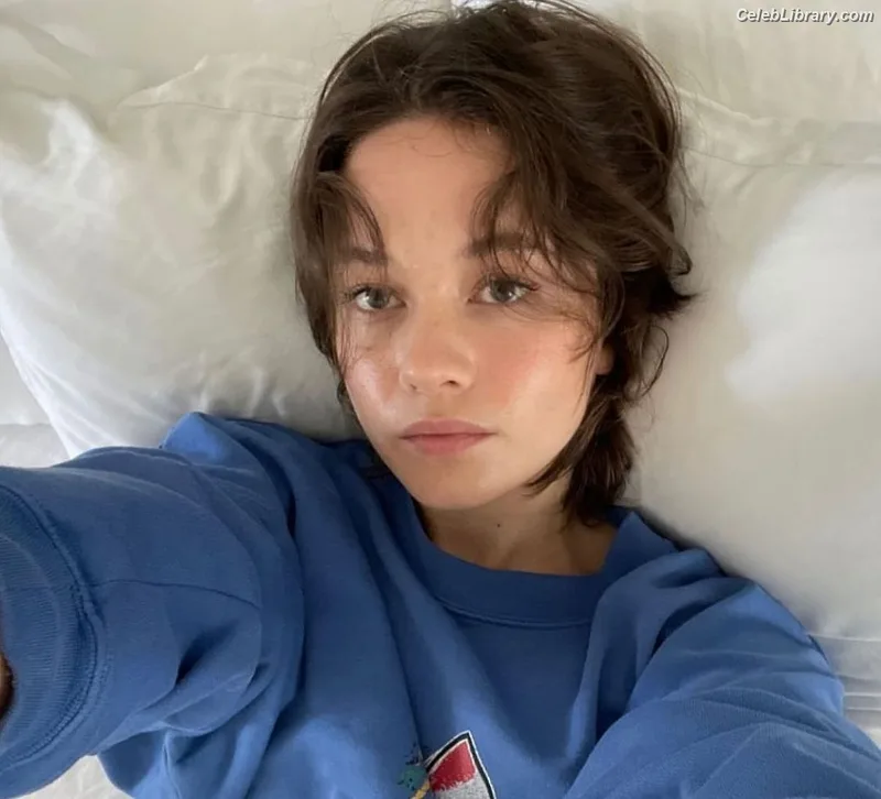 Cailee Spaeny photo 10 of 705