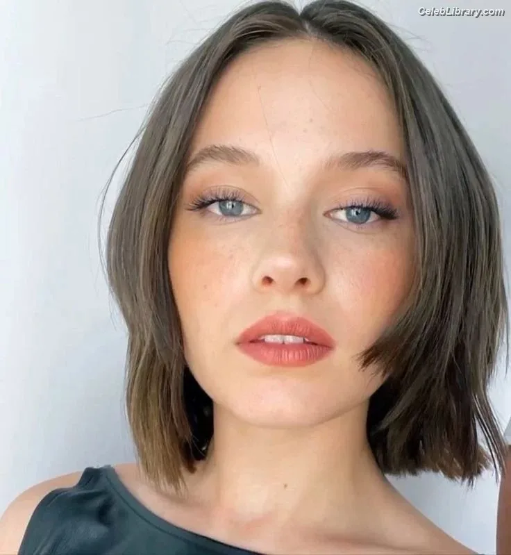 Cailee Spaeny photo 17 of 705
