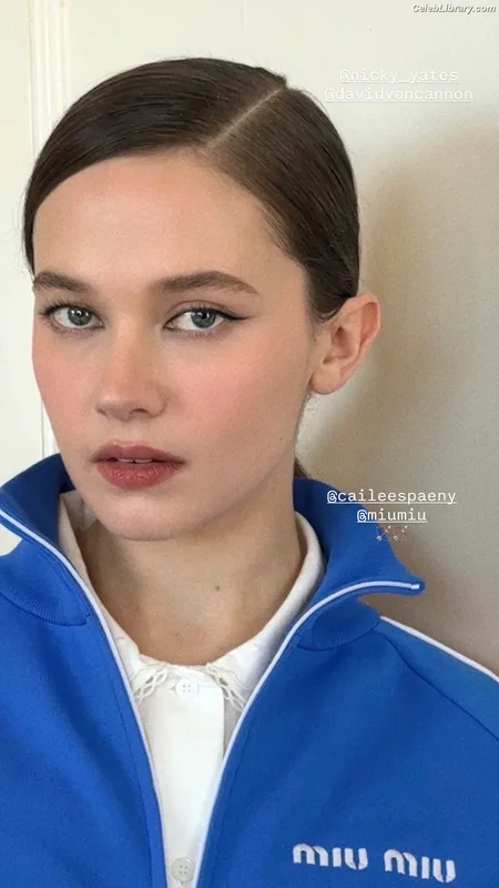 Cailee Spaeny photo 5 of 705