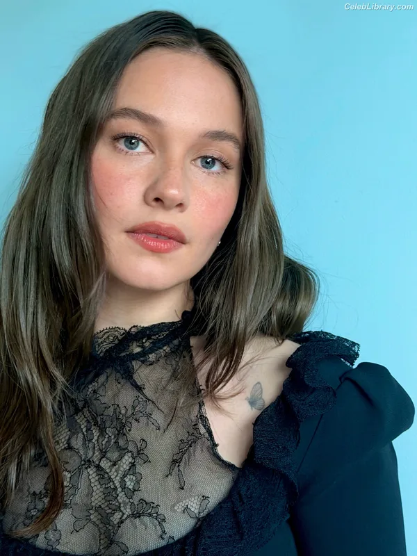 Cailee Spaeny photo 10 of 705