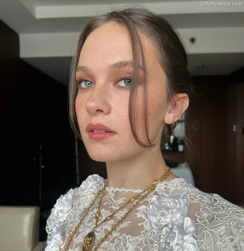 Cailee Spaeny photo 14 of 705