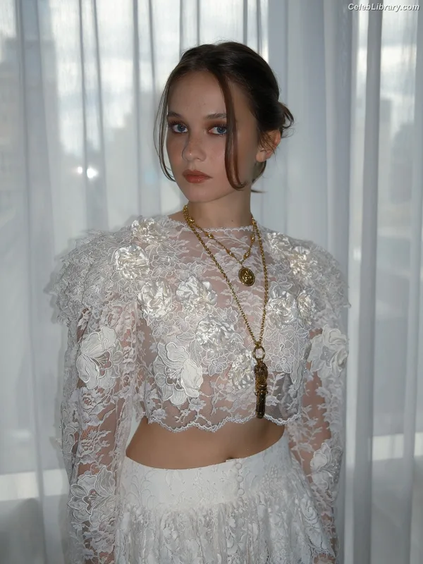 Cailee Spaeny photo 16 of 705