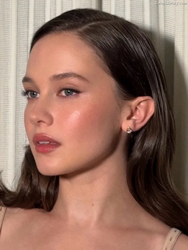 Cailee Spaeny photo 17 of 705