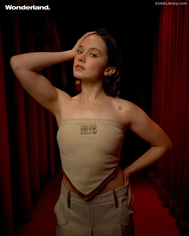 Cailee Spaeny photo 17 of 705