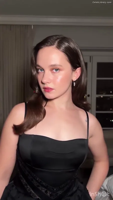 Cailee Spaeny photo 23 of 705