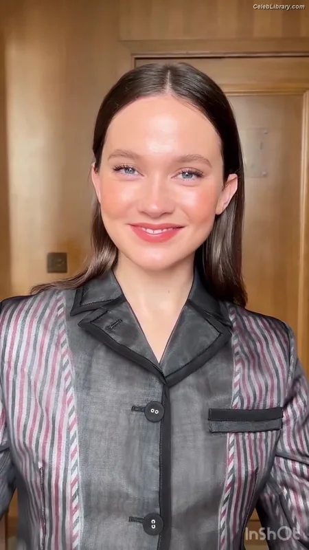 Cailee Spaeny photo 1 of 705