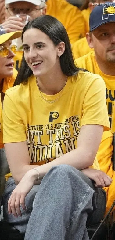 Caitlin Clark photo 20 of 709
