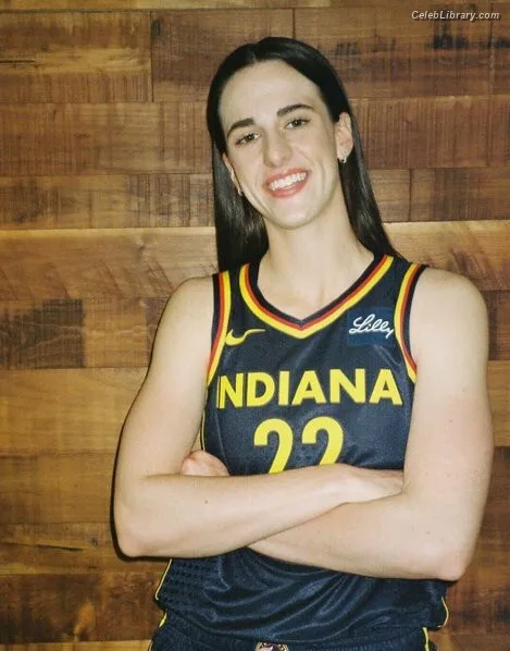 Caitlin Clark photo 15 of 709