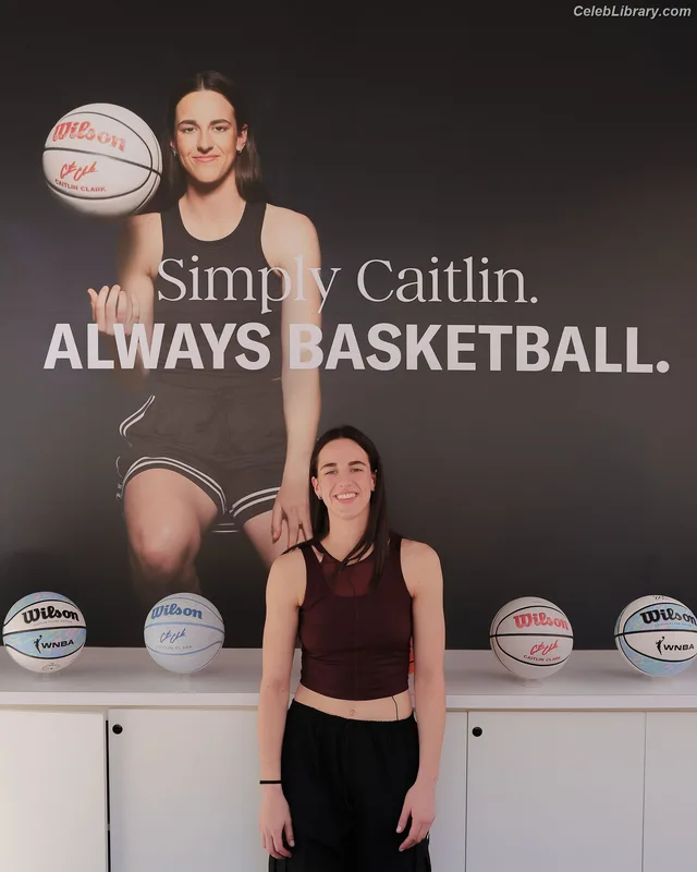 Caitlin Clark photo 22 of 709