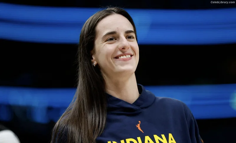 Caitlin Clark photo 11 of 709
