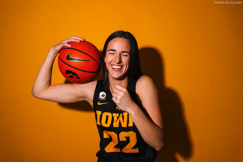 Caitlin Clark photo 11 of 709