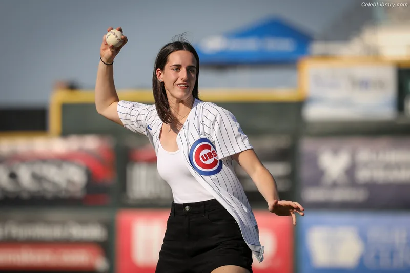 Caitlin Clark photo 16 of 709
