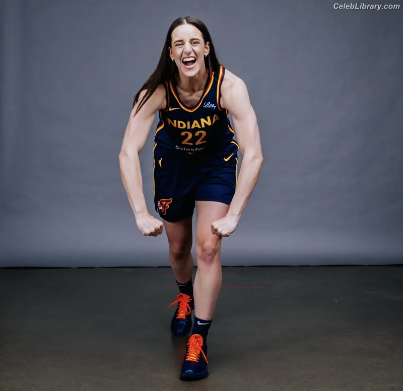 Caitlin Clark photo 11 of 709