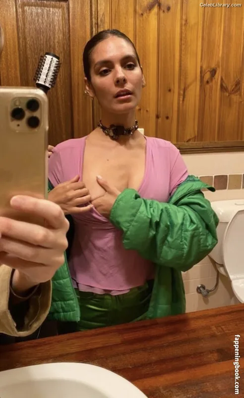 Caitlin Stasey photo 18 of 61