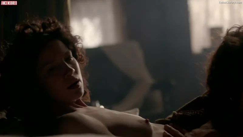 Caitriona Balfe photo 8 of 130