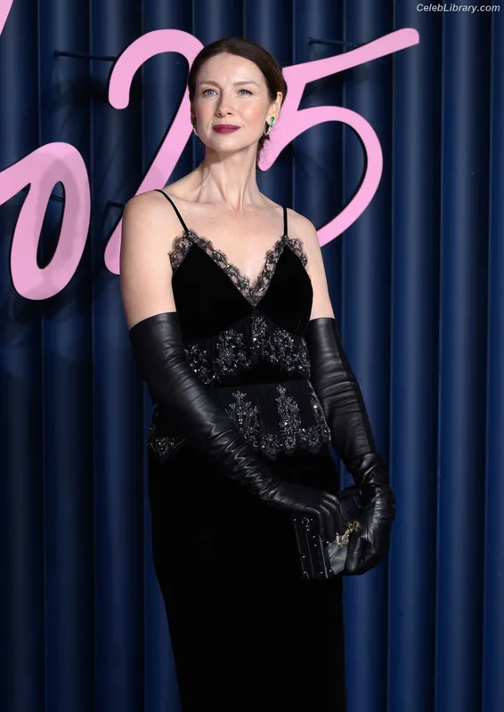 Caitriona Balfe photo 3 of 130