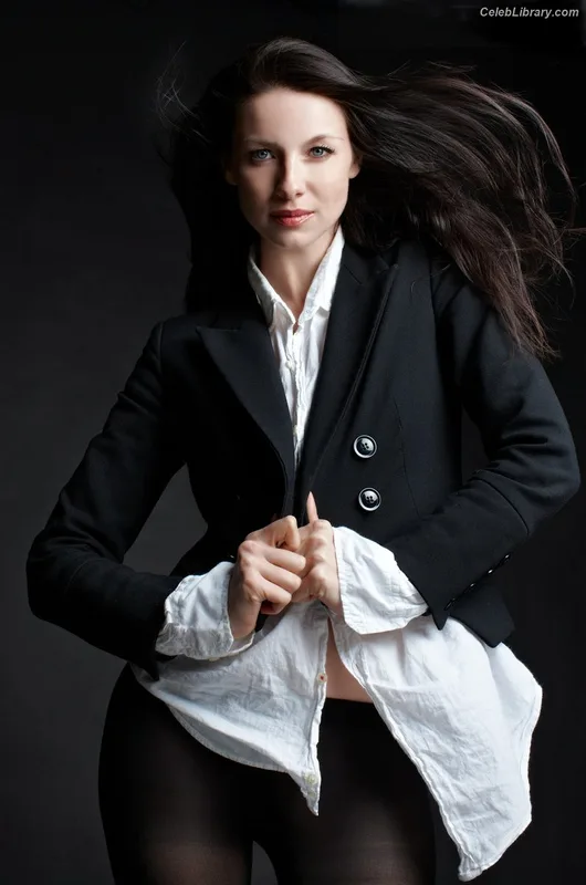 Caitriona Balfe photo 19 of 130