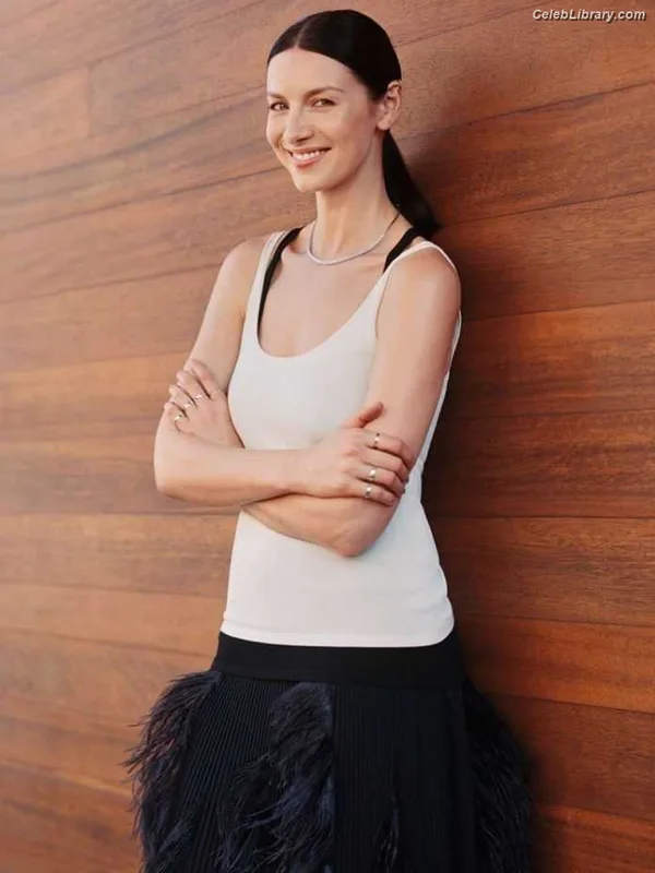 Caitriona Balfe photo 6 of 130