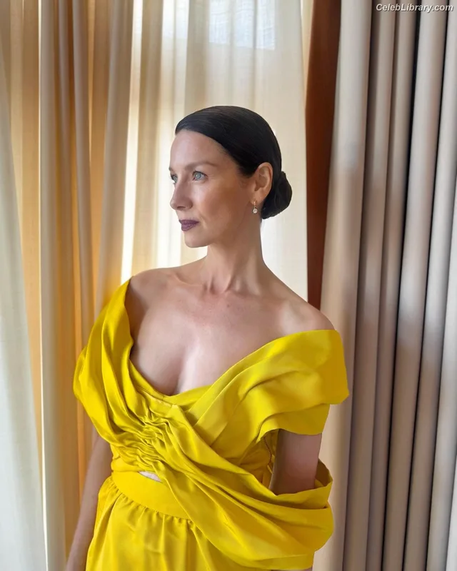 Caitriona Balfe photo 8 of 130