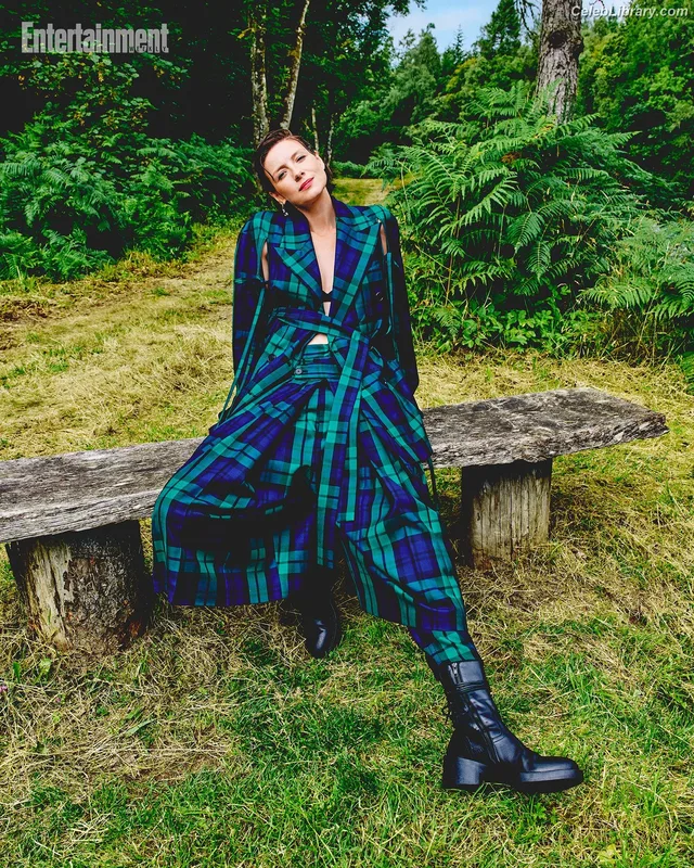 Caitriona Balfe photo 24 of 130