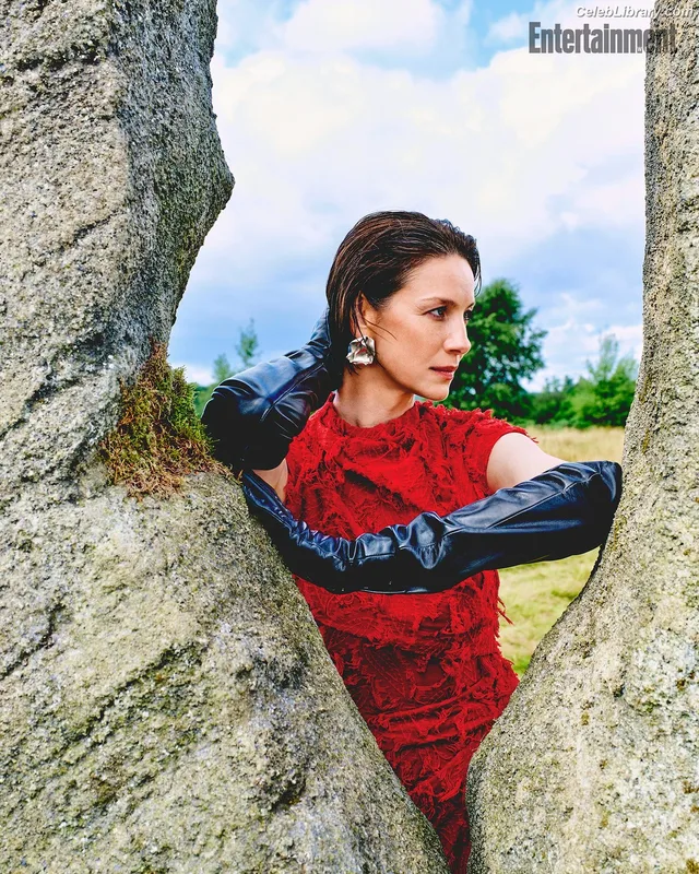 Caitriona Balfe photo 5 of 130