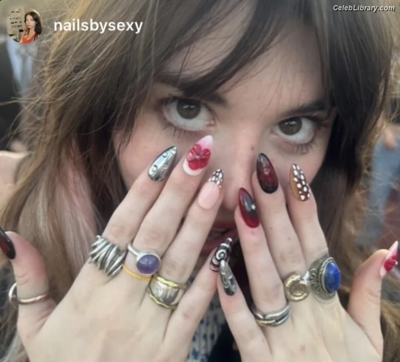 Callie Haverda photo 8 of 69
