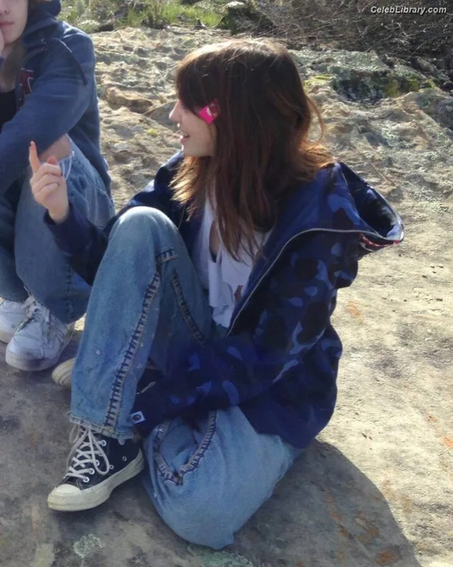 Callie Haverda photo 3 of 70