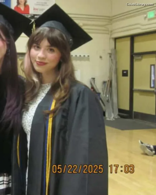 Callie Haverda photo 9 of 70
