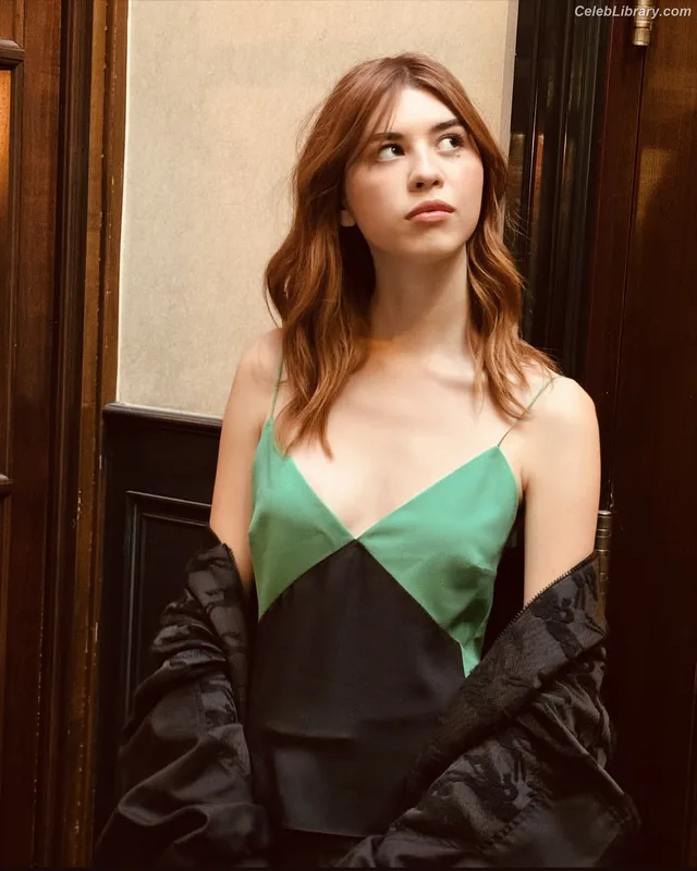 Callie Haverda photo 13 of 70