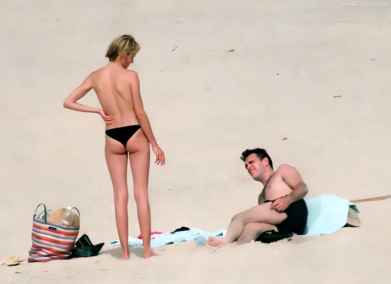 Cameron Diaz photo 7 of 215