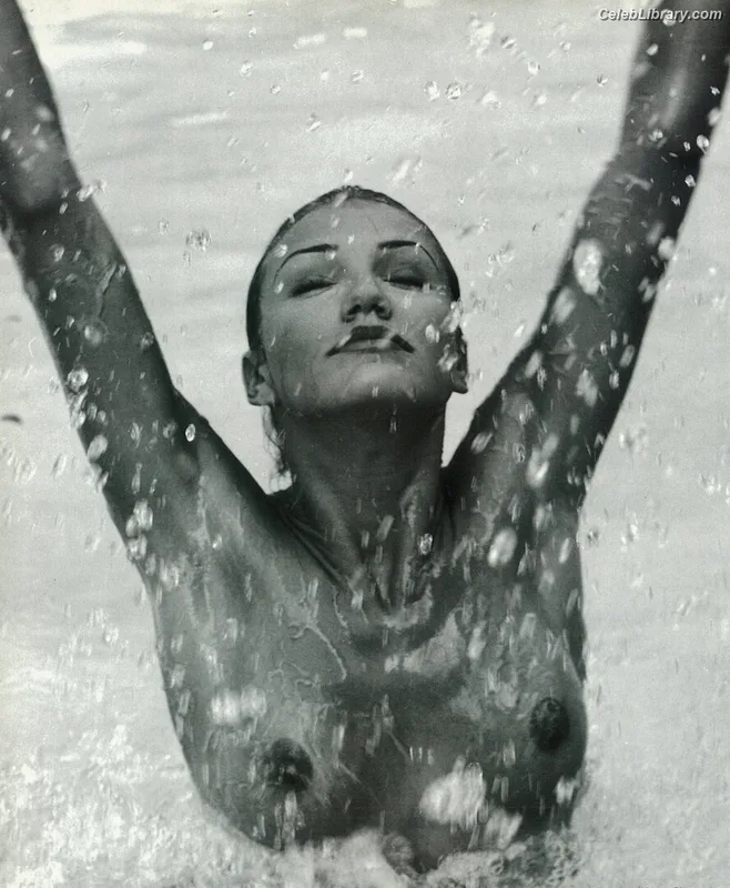 Cameron Diaz photo 19 of 215