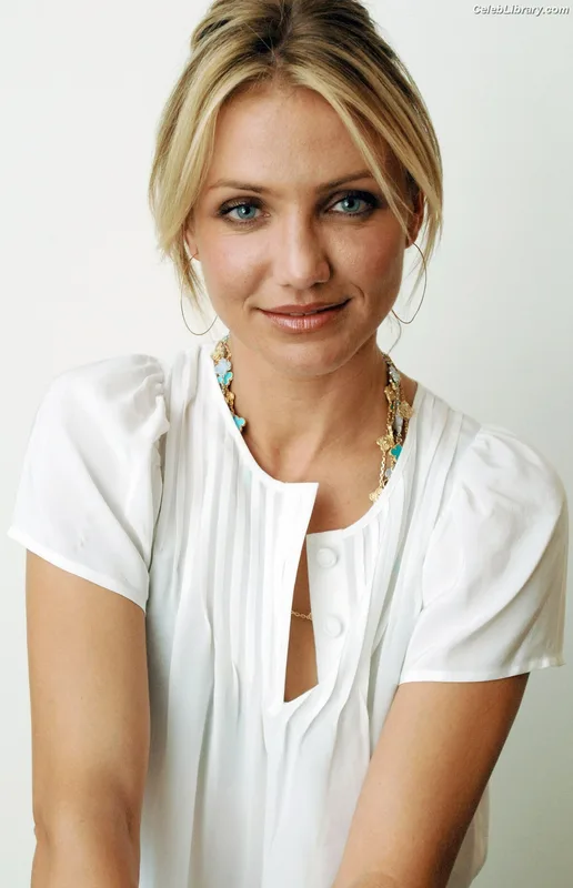 Cameron Diaz photo 17 of 215