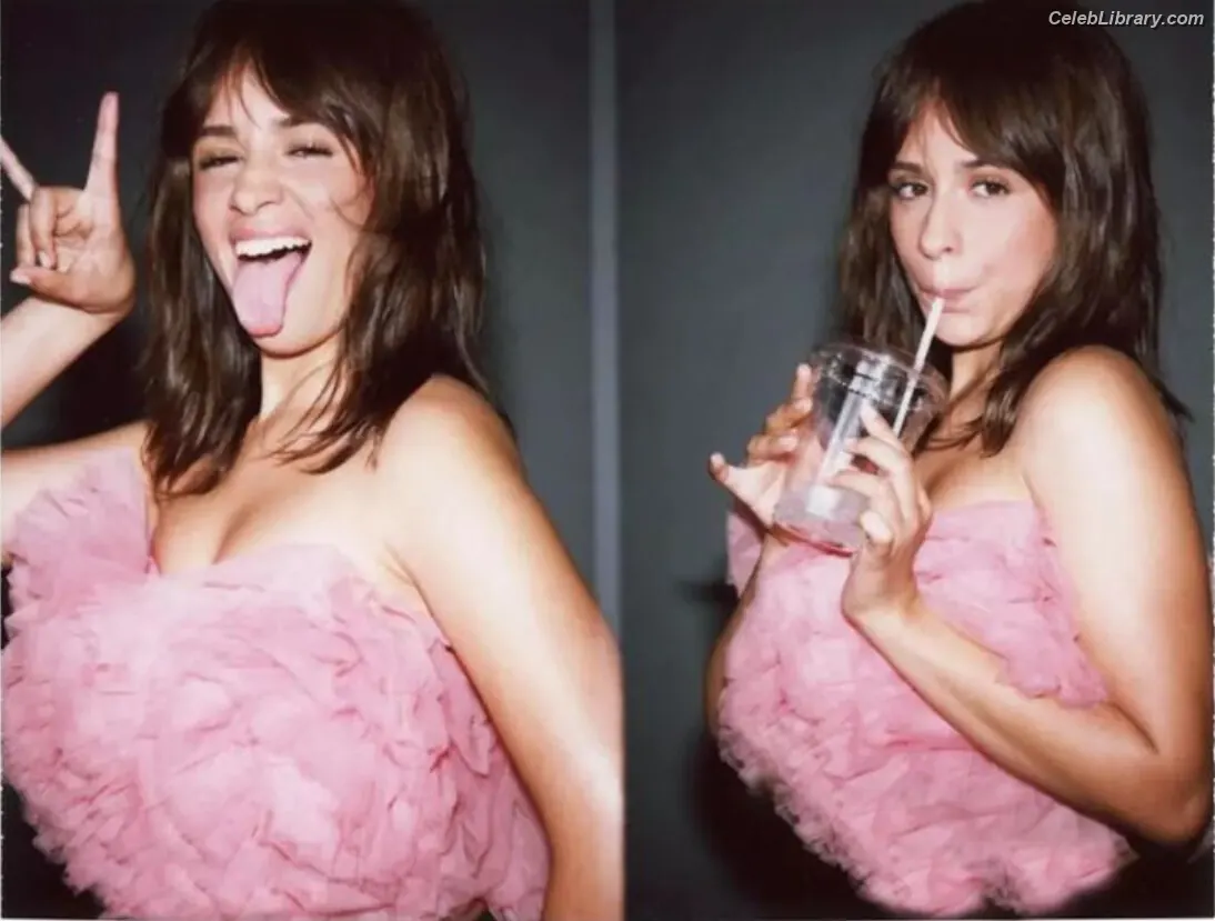 Camila Cabello photo 17 of 2278