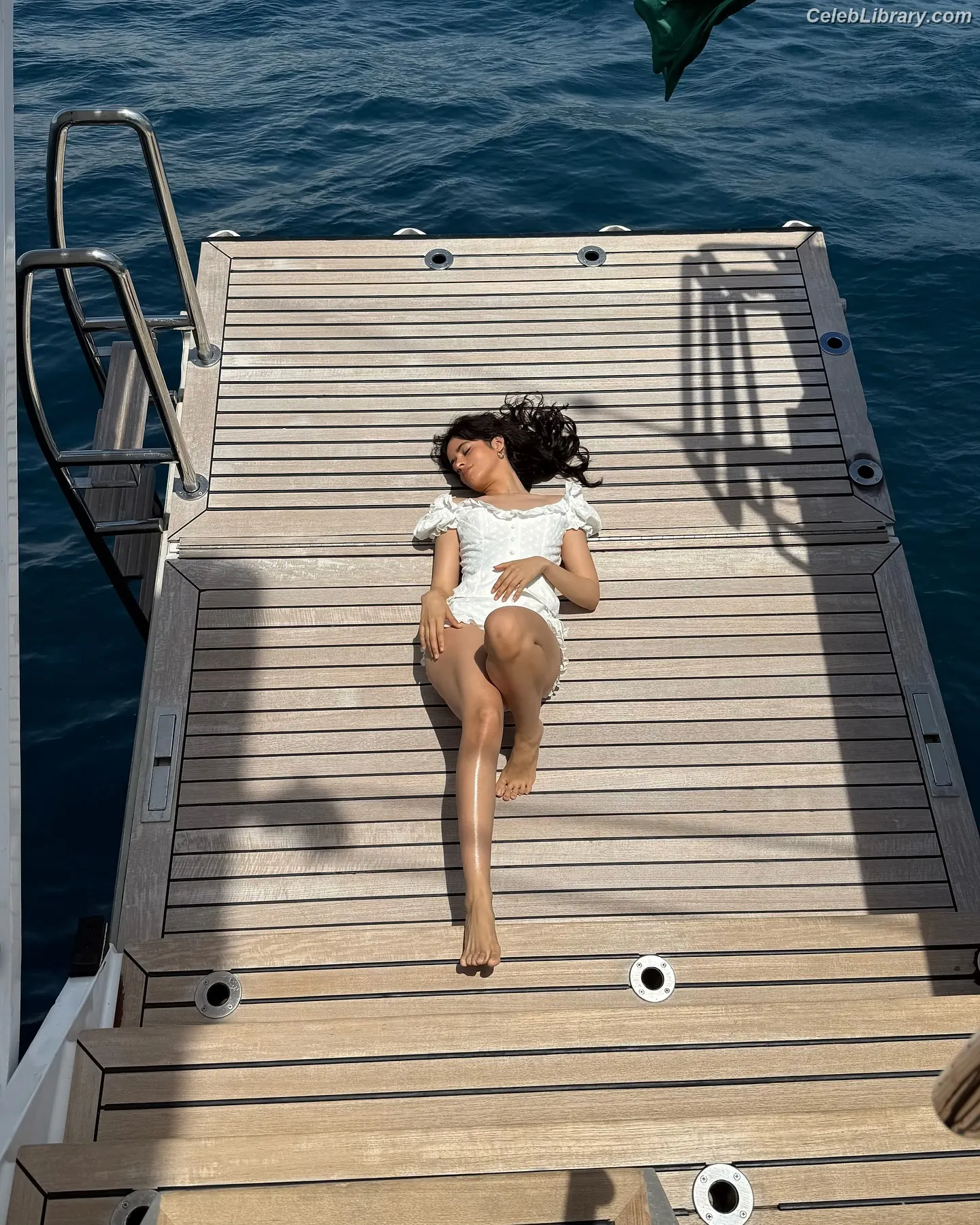 Camila Cabello photo 1 of 2278