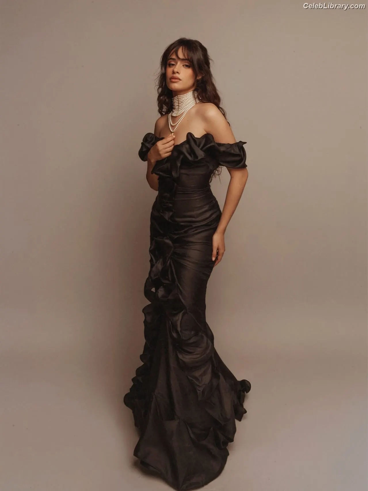 Camila Cabello photo 12 of 2278