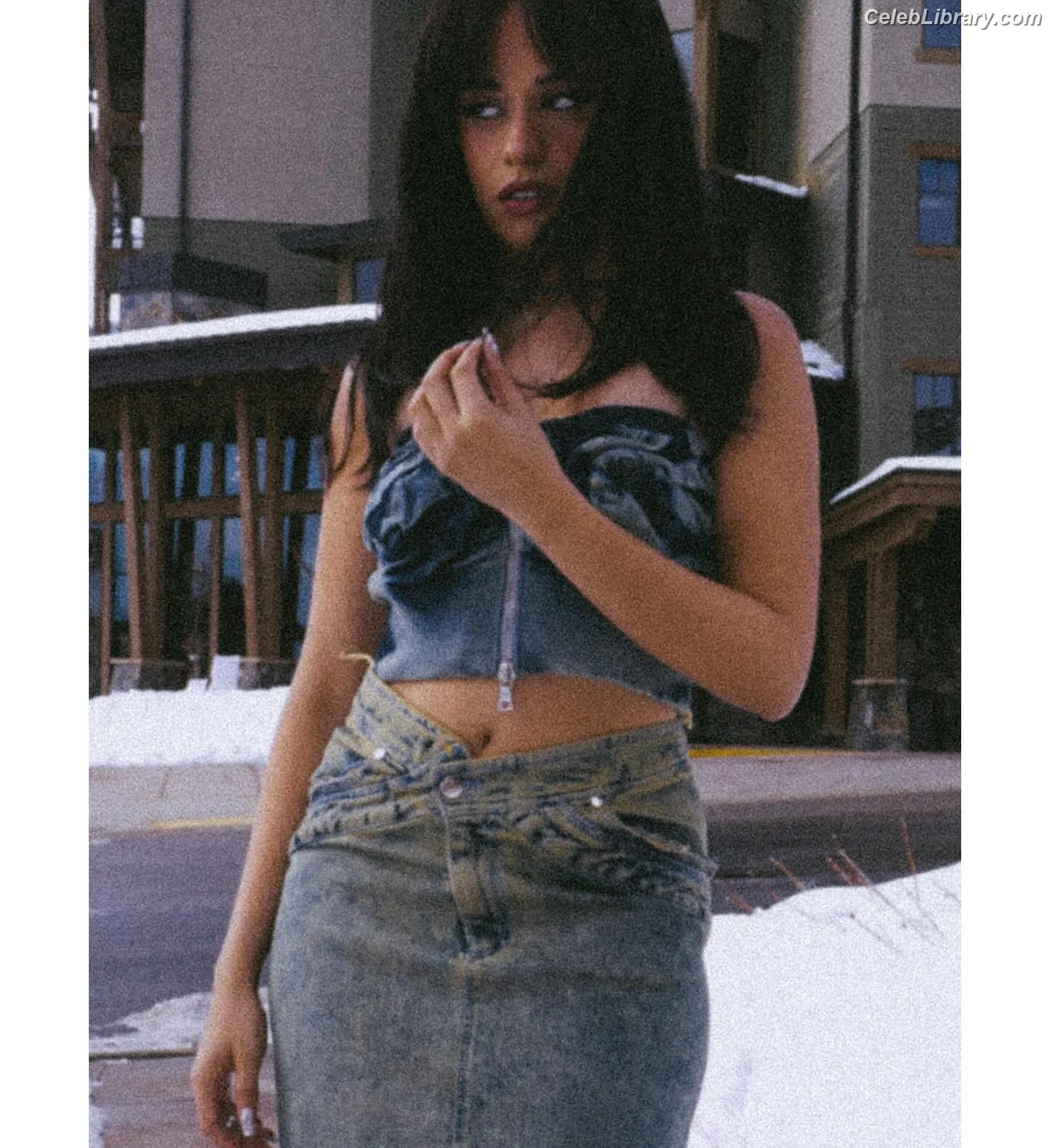 Camila Cabello photo 3 of 2278