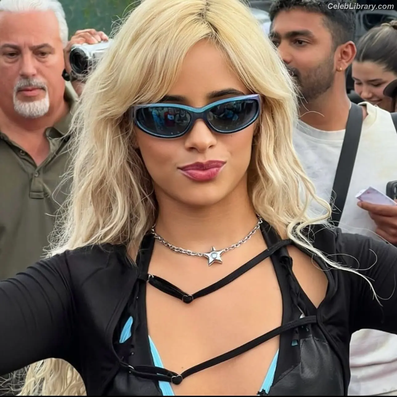 Camila Cabello photo 19 of 2278