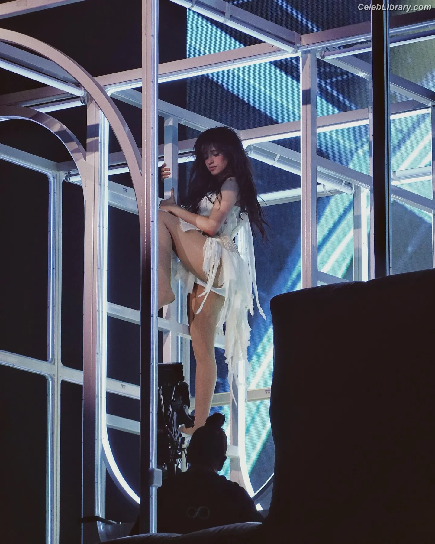 Camila Cabello photo 4 of 2278