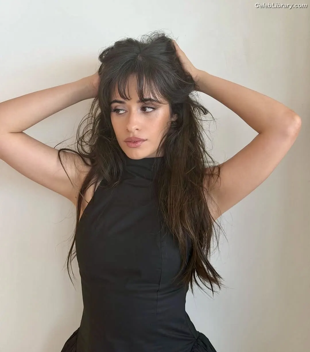Camila Cabello photo 1 of 2278