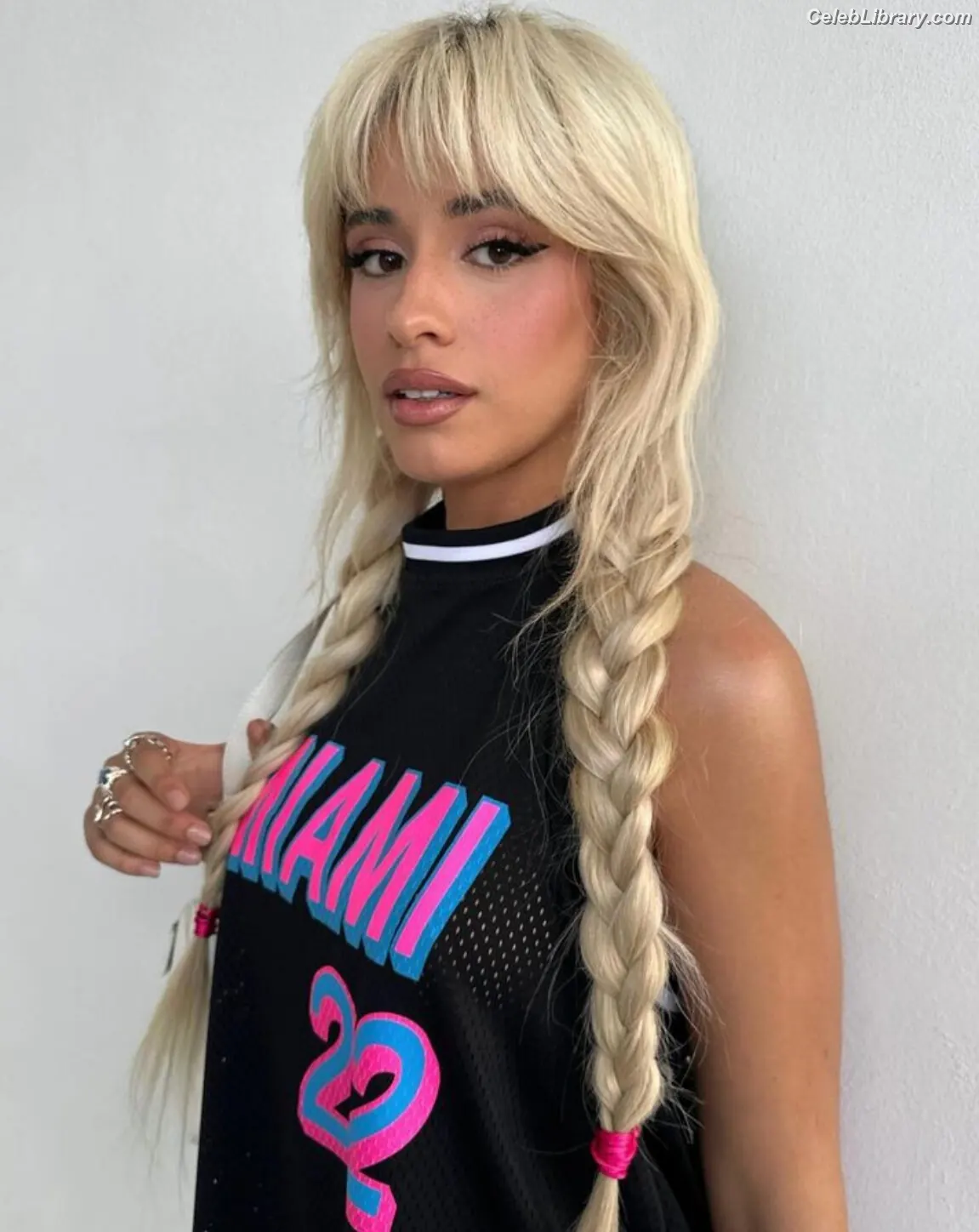 Camila Cabello photo 7 of 2278