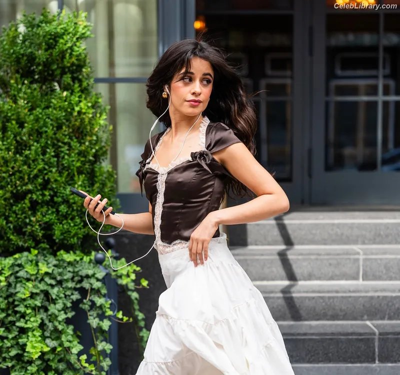 Camila Cabello photo 24 of 2287