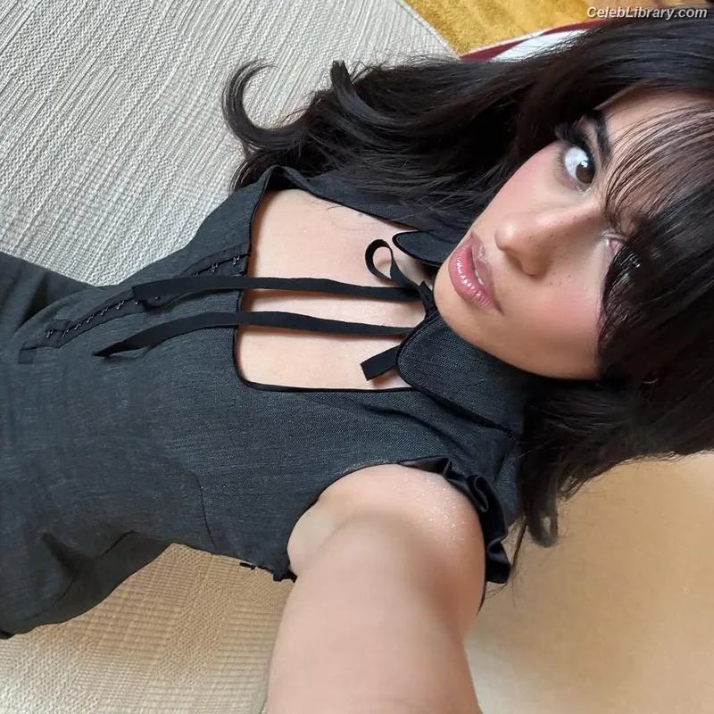 Camila Cabello photo 19 of 2287