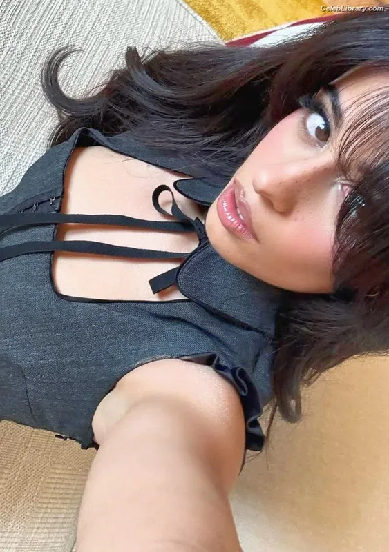 Camila Cabello photo 23 of 2287