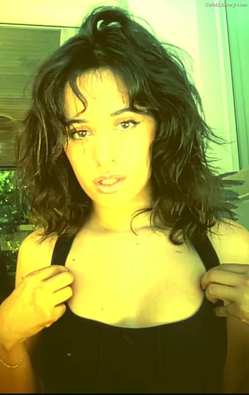 Camila Cabello photo 1 of 2287