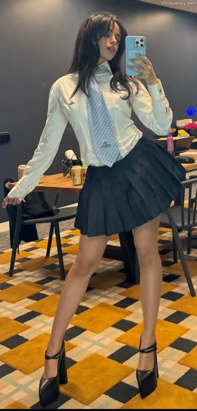 Camila Cabello photo 3 of 2287
