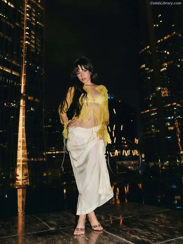 Camila Cabello photo 1 of 2287