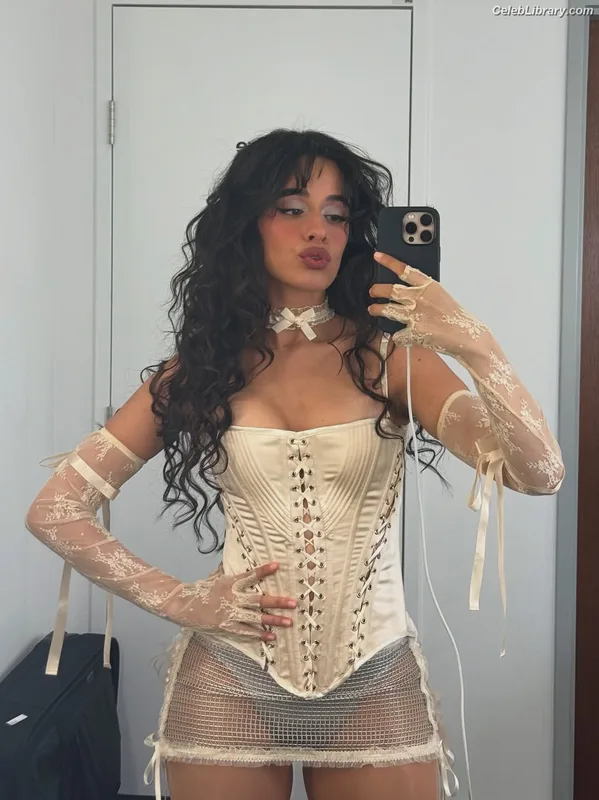 Camila Cabello photo 8 of 2287