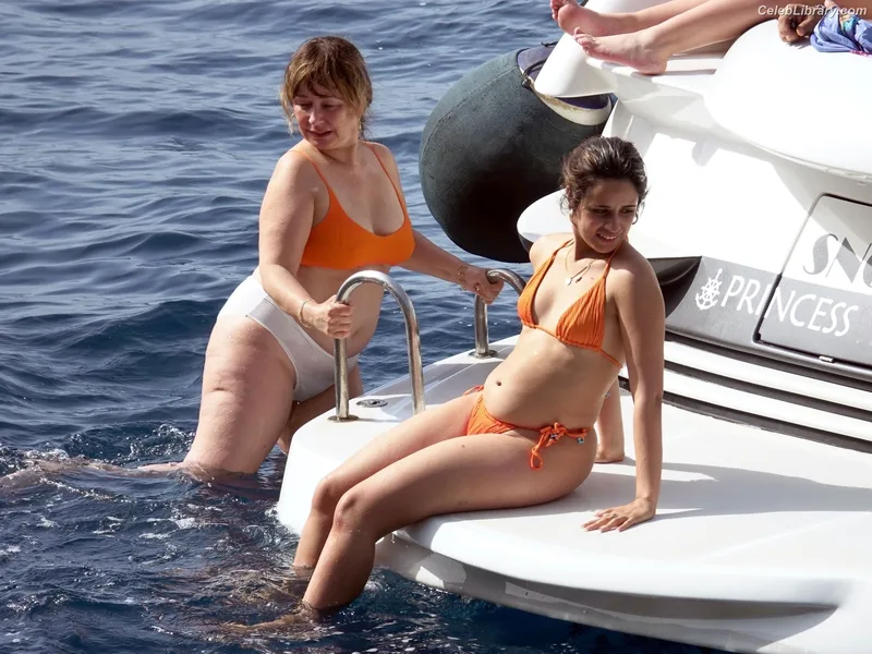 Camila Cabello photo 9 of 2287