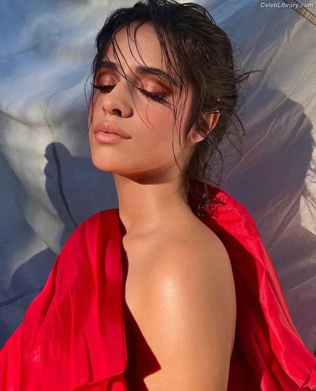 Camila Cabello photo 17 of 2287