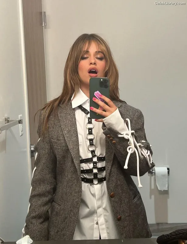 Camila Cabello photo 18 of 2287